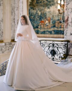 فستان حفل زفاف ملكة جمال الكون أوليفيا كالبو