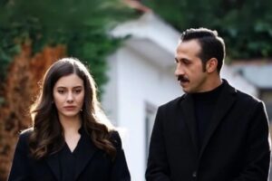 بيريل بوزام وإرسين أريجي في لقطةٍ من مسلسل الطائر الرفراف