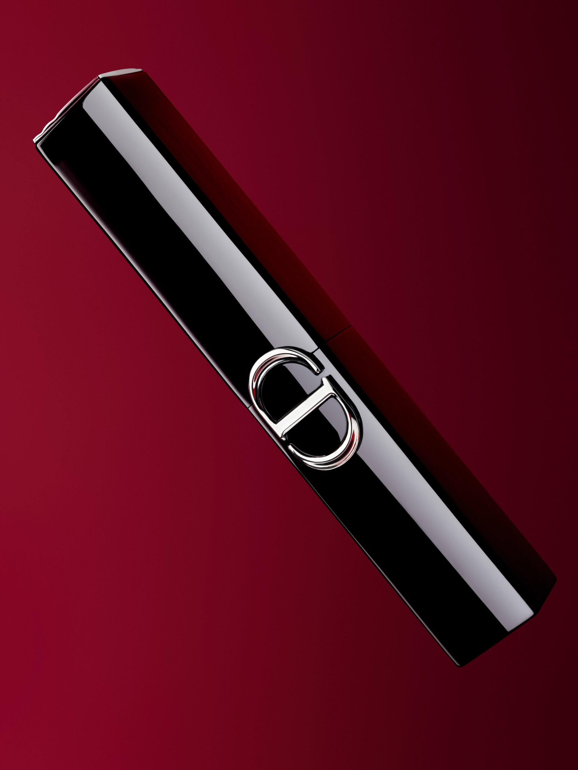 Rouge Dior On Stage: تصميم أنيق ودقّة استثنائية لبداية عهد جمالي جديد