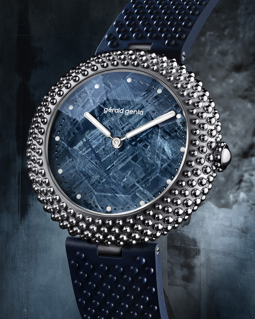 عيار 41 ملم بعلبة تيتانيوم مرصعة بخرزات الذهب الأبيض
