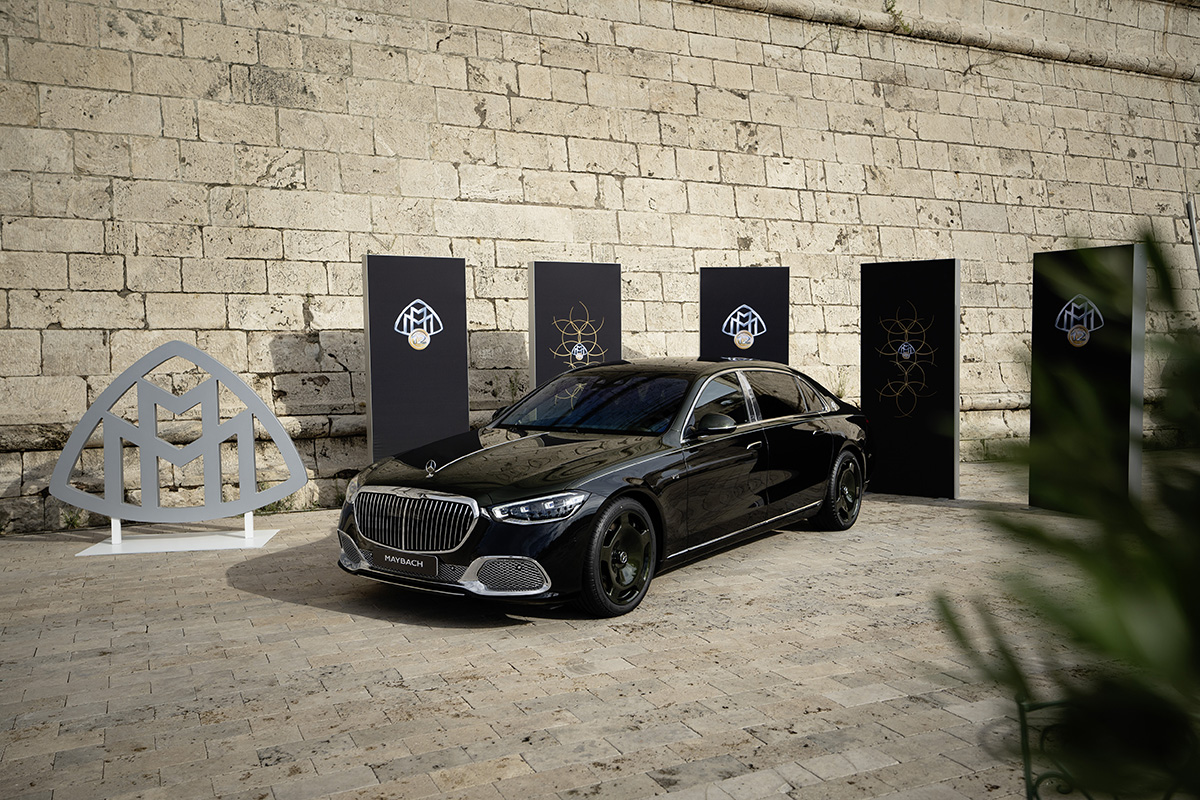 إرث  V12من Maybach Zeppelin الأسطورية إلى تحفة 2025 الهندسية