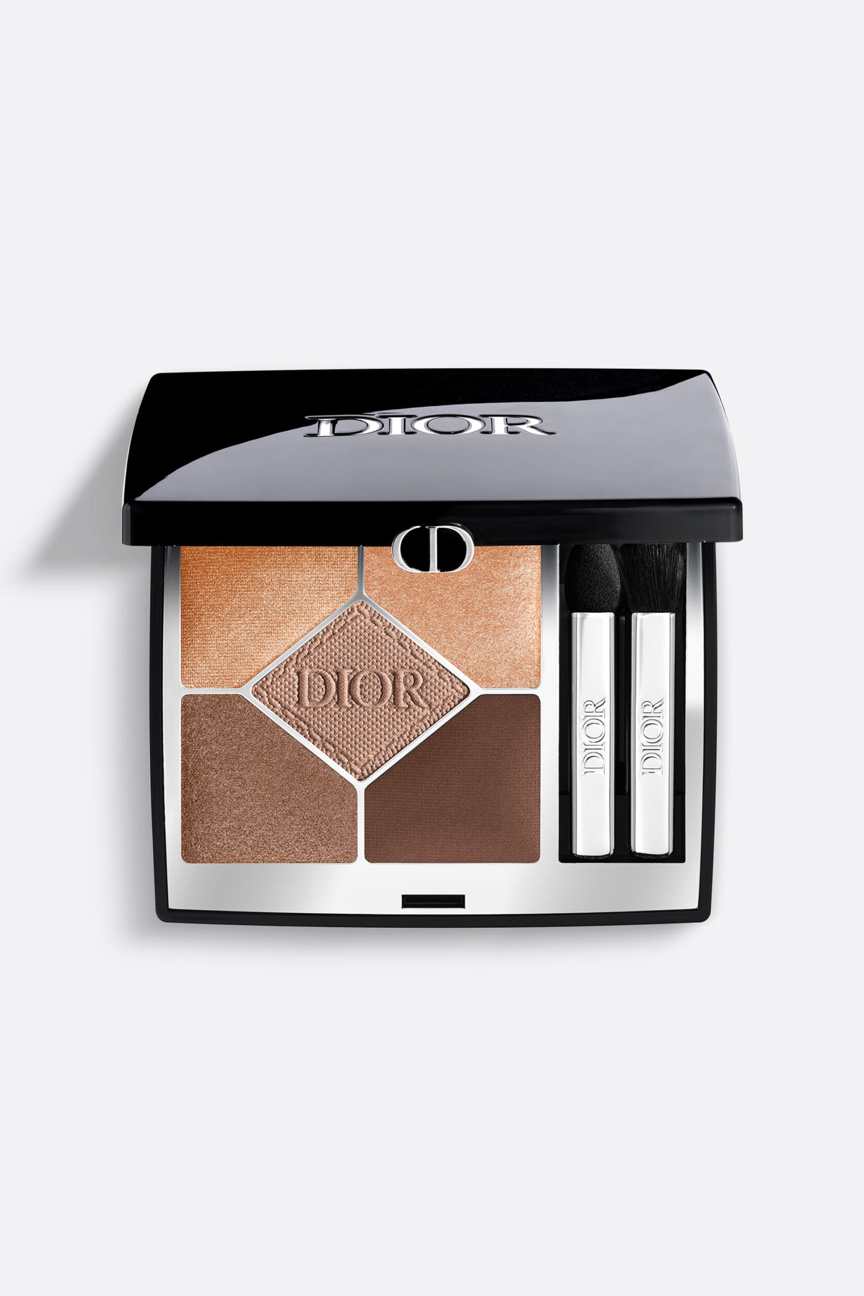 Diorshow 5 Couleurs 559 Poncho - مصدر الصوة: موقع ديور