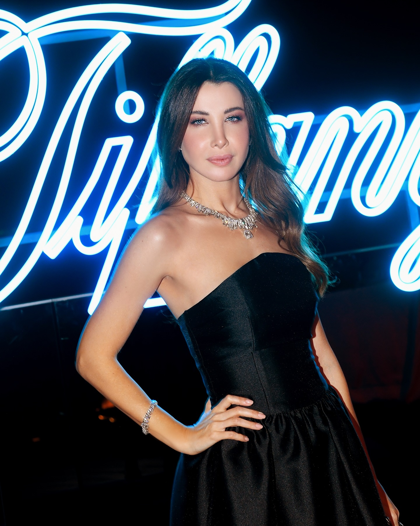 نانسي عجرم تتألق بمجوهرات تيفاني آند كو 