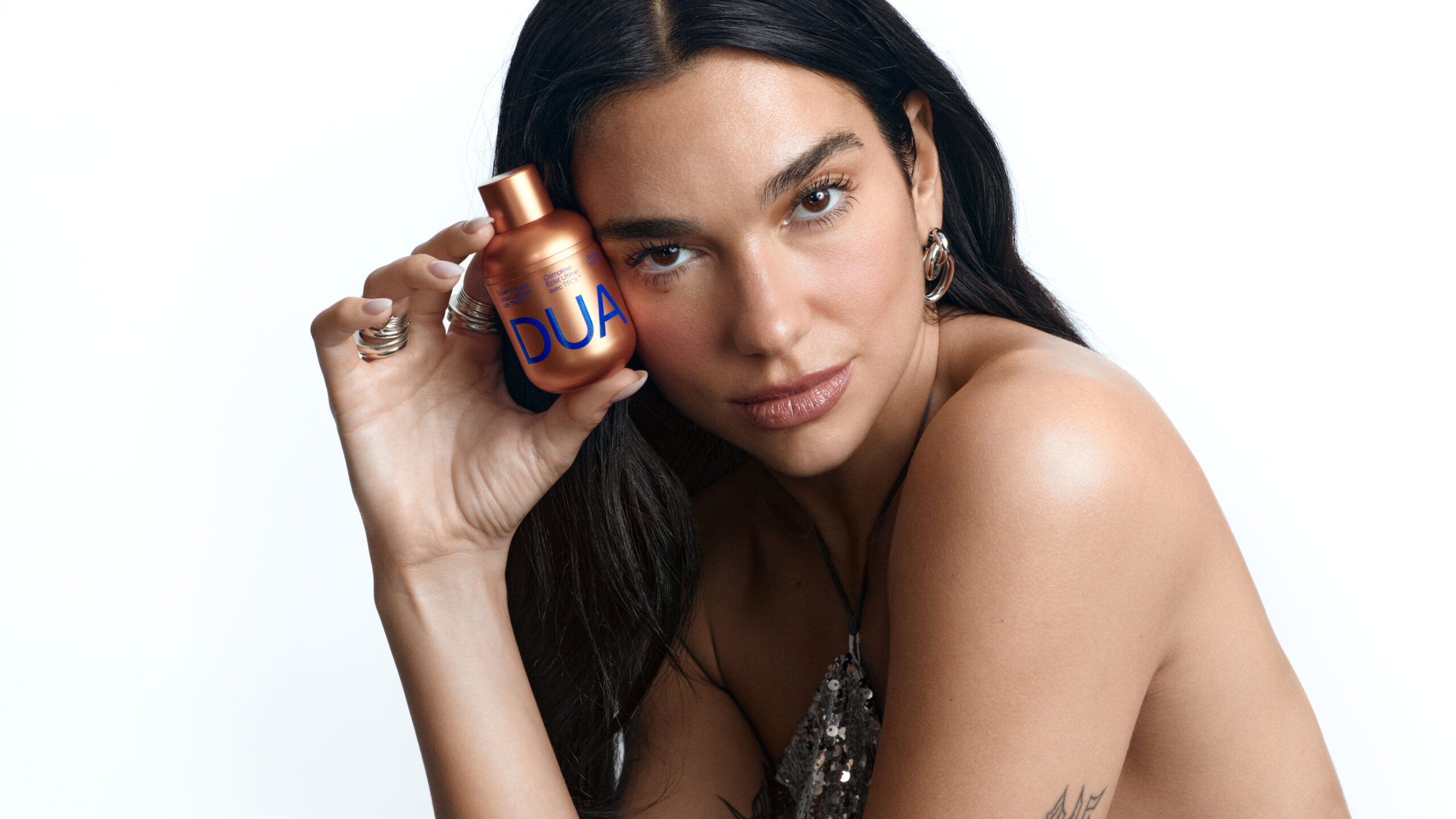 دوا ليبا تطلق DUA للعناية بالبشرة بالتعاون مع أوغستينوس بادر: ابتكار علمي وجمالي