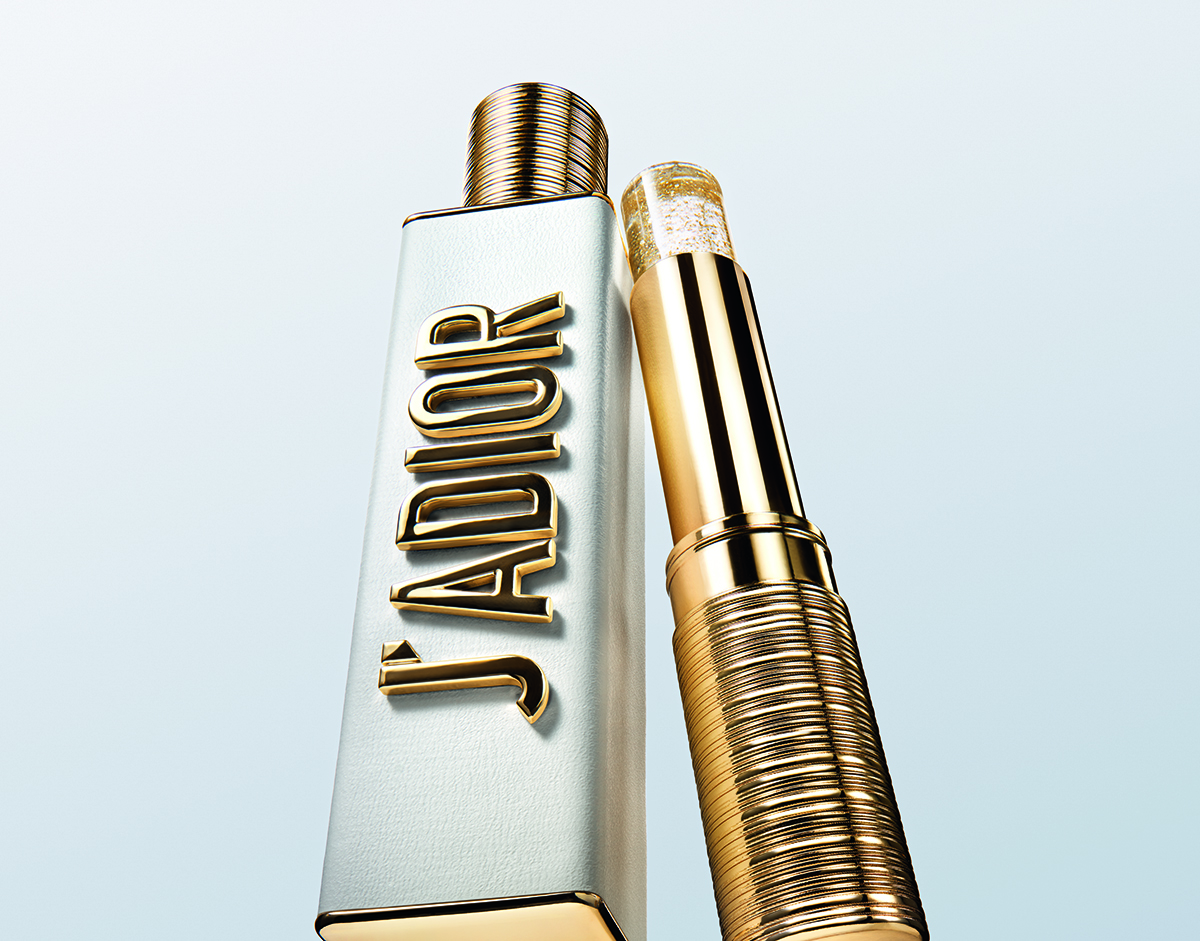 J’adior من ديور: عندما يتحوّل العطر إلى قطعة أزياء وأسلوب حياة