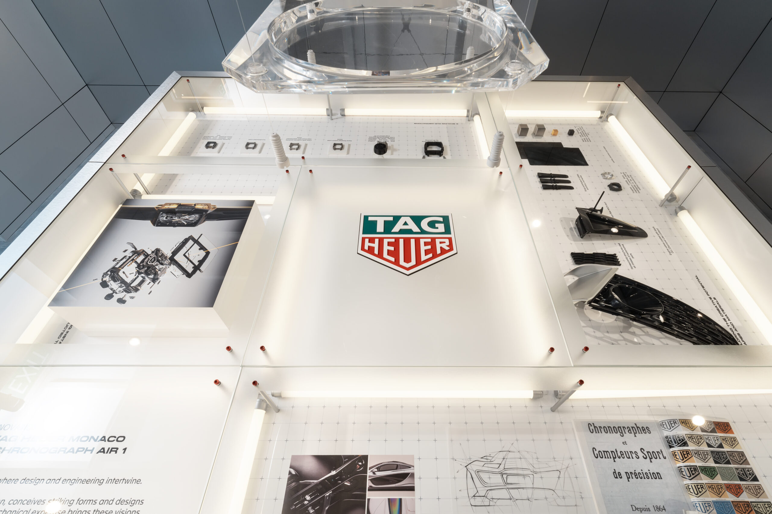 تصميم جناح مستوحى من أدرينالين سباقات السيارات وروح الدقة والأداء