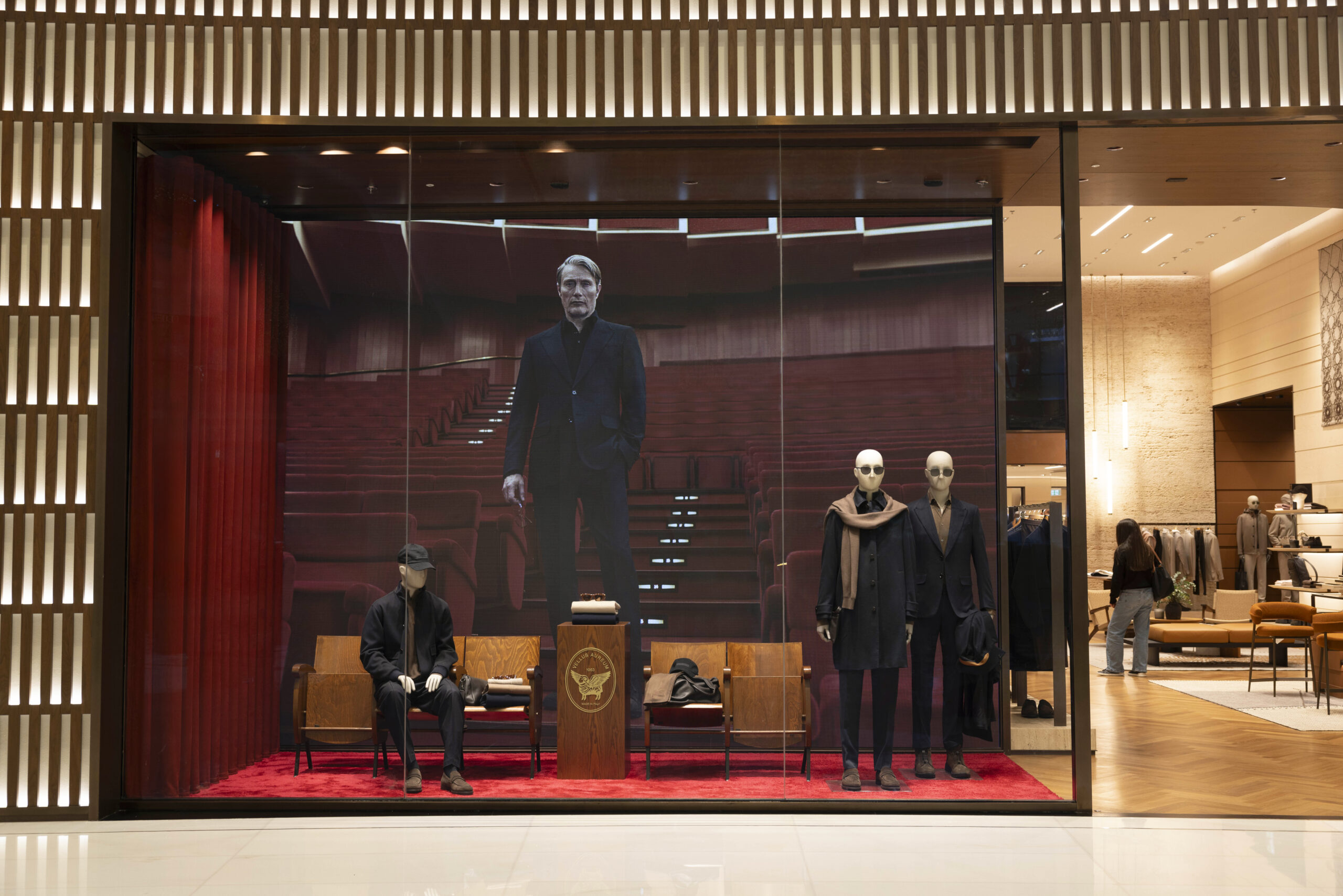 عرض لتشكيلات ZEGNA الحصرية في دبي مول