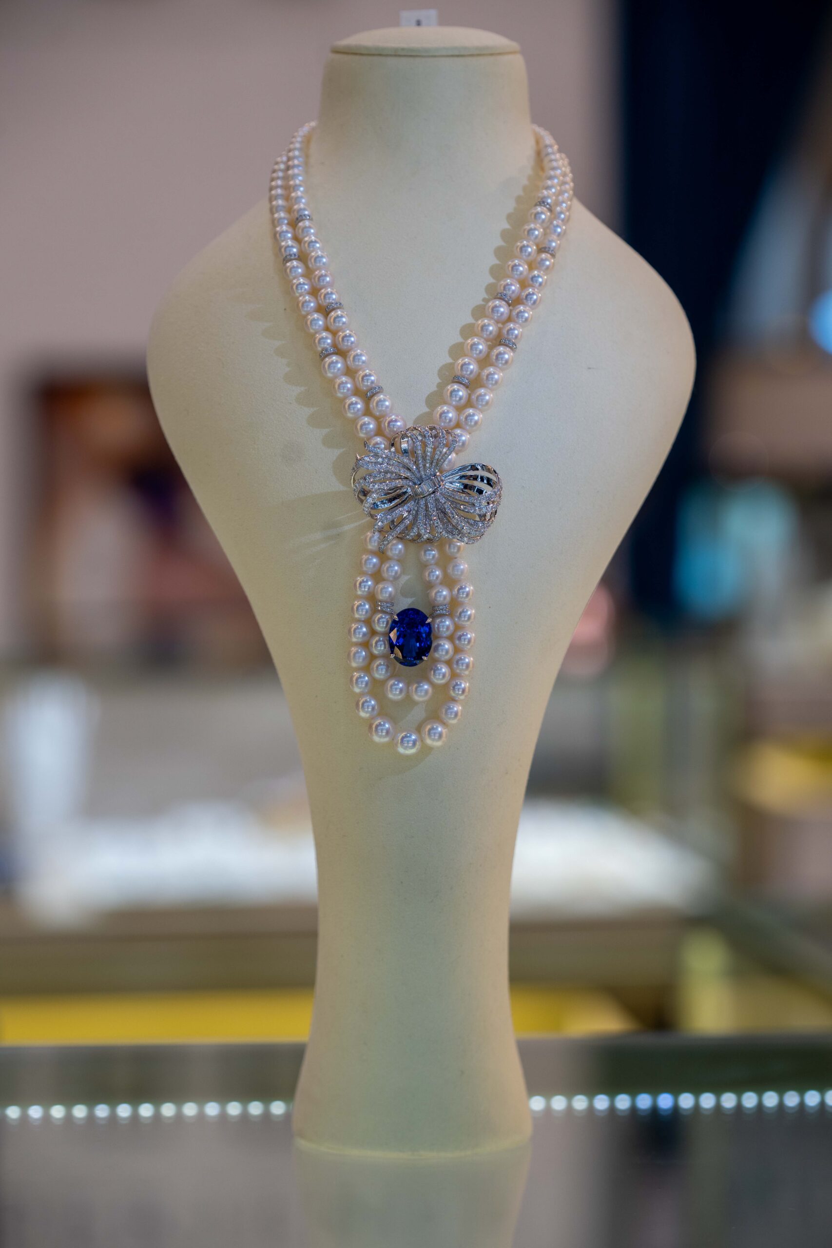 اللؤلؤ يتجدد: تصاميم جريئة تعيد إحياء أيقونة الأناقة الخالدة في 2026