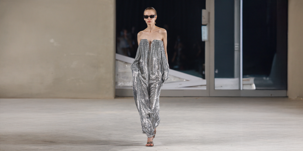 الرياض تستقبل أيقونة الأزياء المستدامة ستيلا مكارتني في ختام أسبوعها للموضة