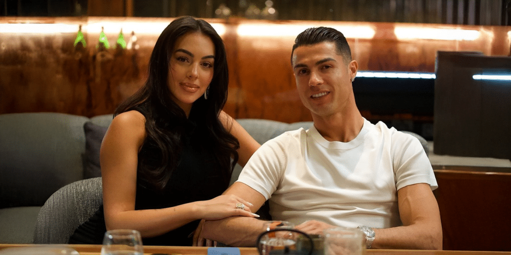 جورجينا ورونالدو… قصة حب تنتهي بنعم أوافق وخاتم بـ13 مليون دولار