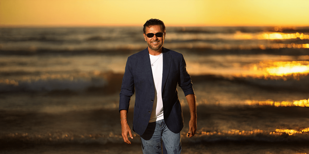 راغب علامة يُحيي الرومانسية الكلاسيكية بأغنية خايف من إيه