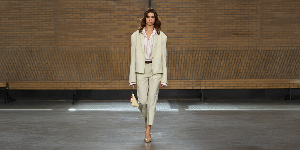 ربيع‭ ‬وصيف‭ ‬ 2026‭: ‬ثلاثة‭ ‬اتجاهات‭ ‬تُعيد‭ ‬صياغة‭ ‬أناقة‭ ‬المستقبل