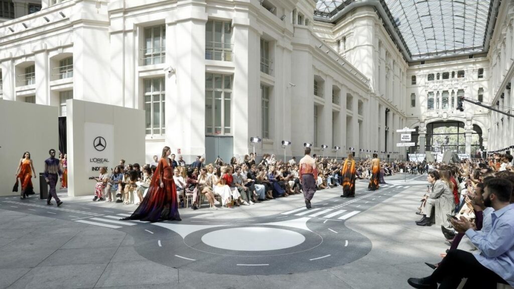 شراكة استراتيجية بين Maison Pyramide و Mercedes-Benz Fashion Week Madrid تُعيد رسم خريطة الموضة