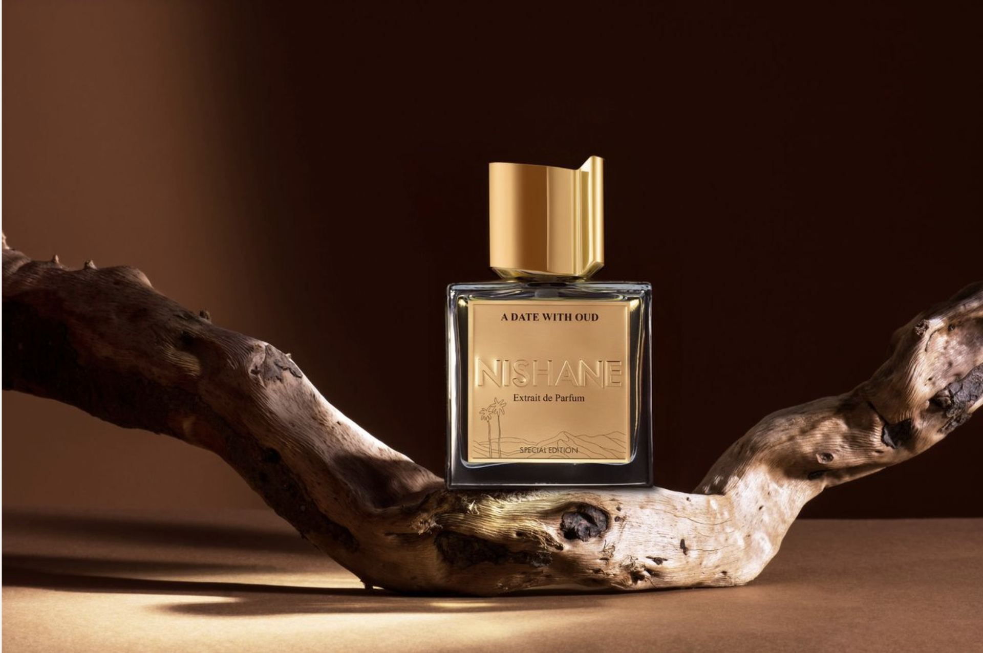 هارڤي نيكلز – دبي يقدّم تجربة فريدة في عالم العطور الراقية