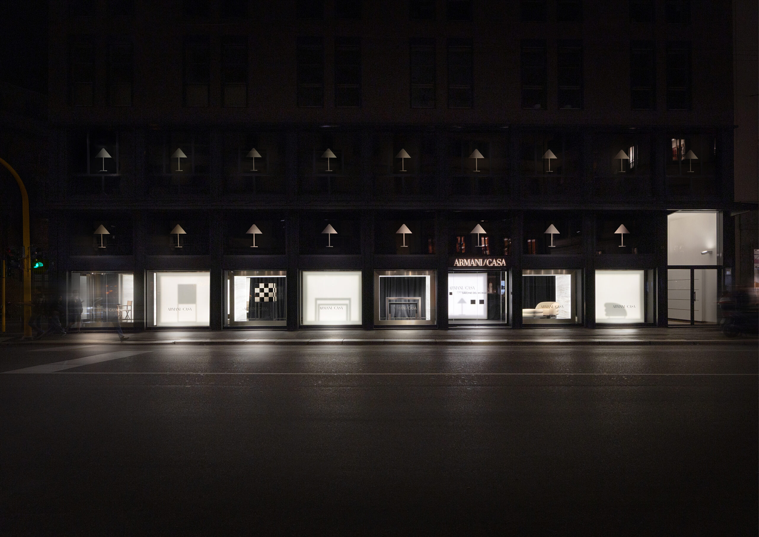 جورجيو أرماني  تكشف عن مجموعة Armani/Casa 2026 في متجرها الرائد بميلانو