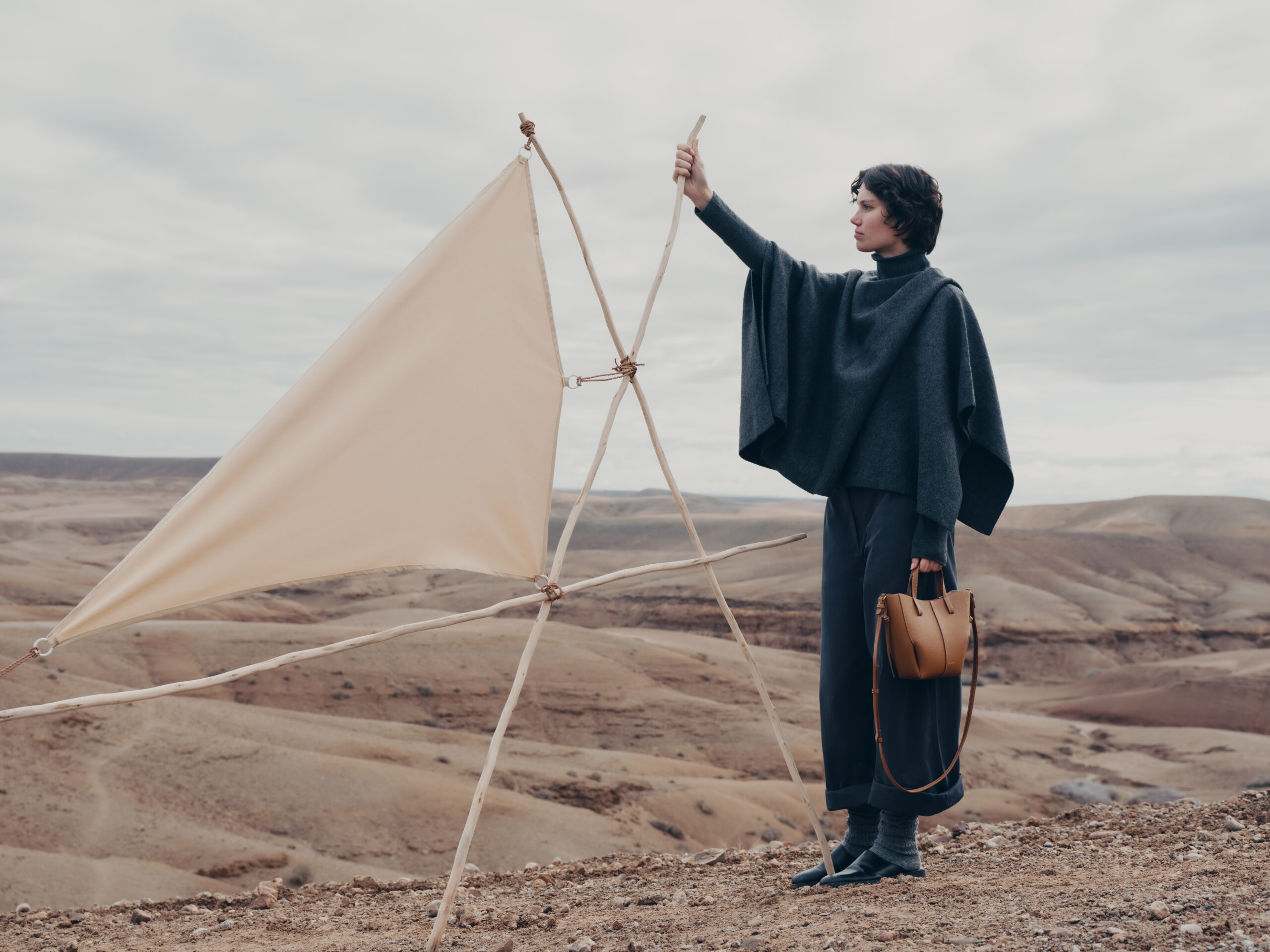 Polène تعيد ابتكار حقيبة Cyme الأيقونية بإصدارات جديدة