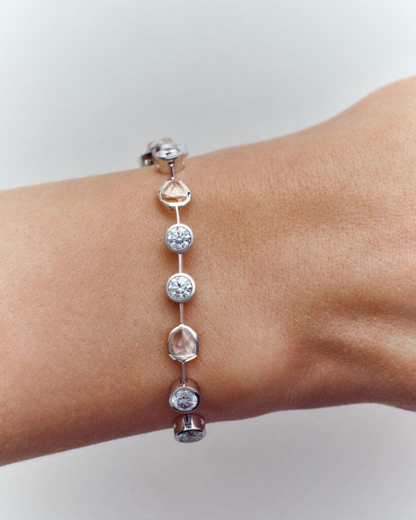 مجموعة Riverborne من De Beers London: مجوهرات محدودة الإصدار تحتفي بالألماس الخام وجمال الطبيعة