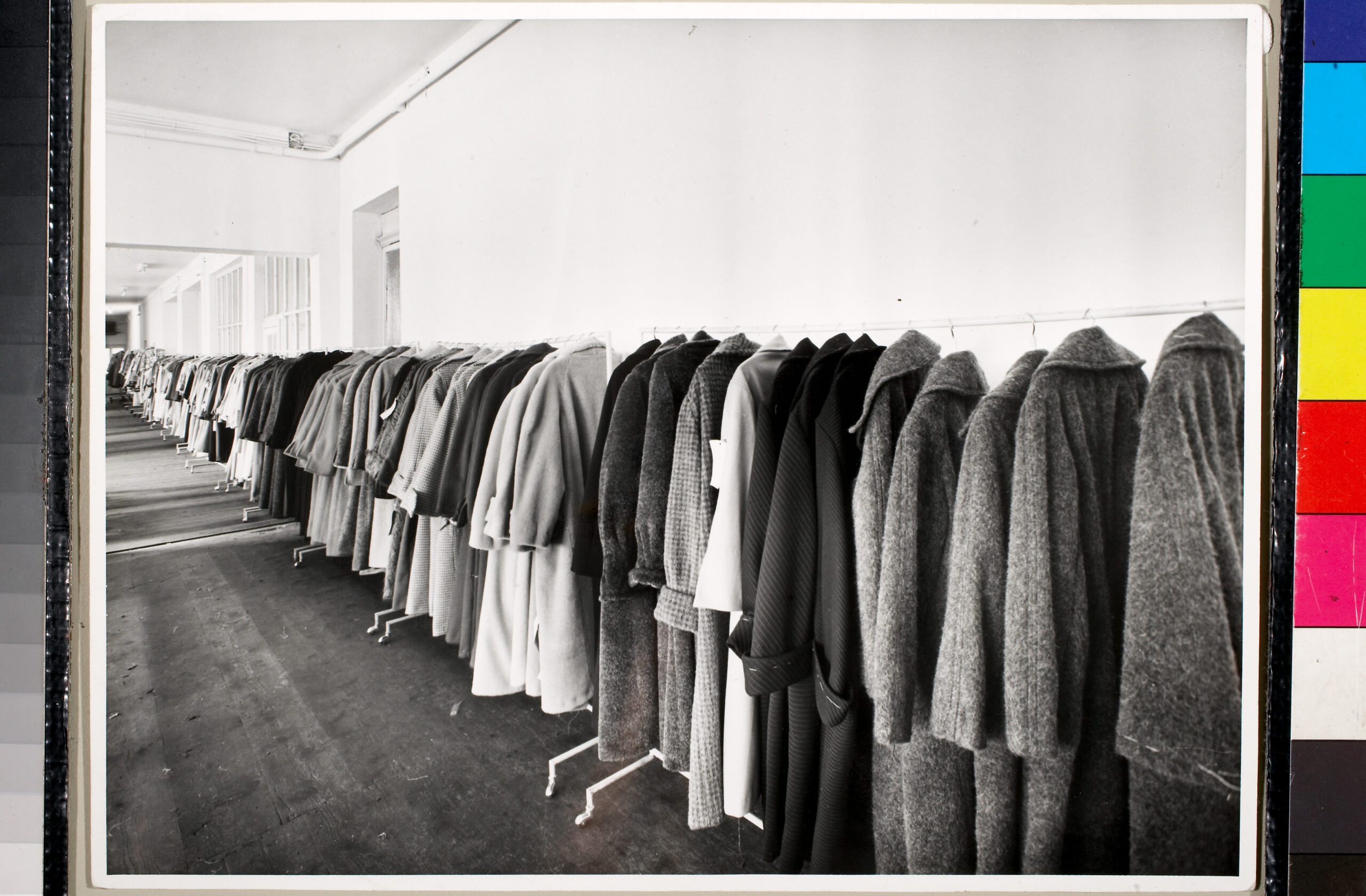 2.-Dressing-the-Era-2AZ_16