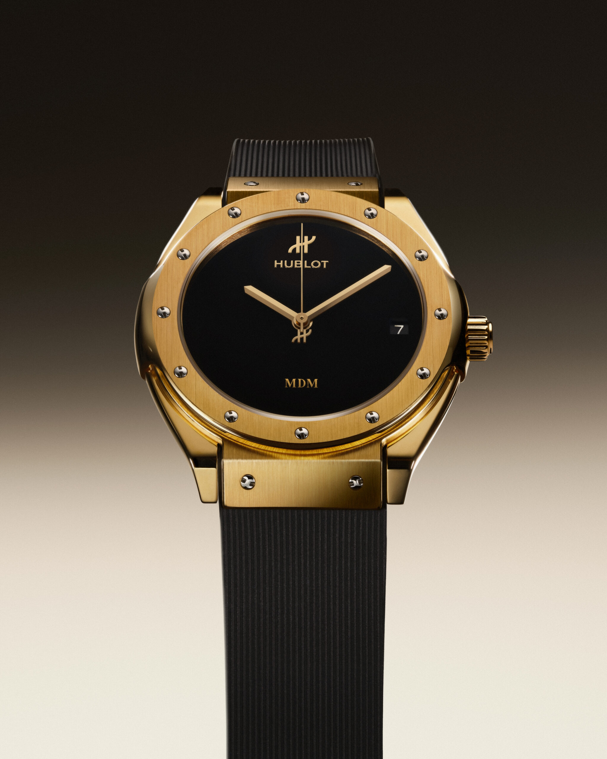 Hublot Classic Fusion Tributo Yellow Gold (1)